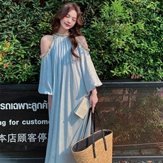 浅蓝色挂脖初恋连衣裙女2025夏季新款法式海边温柔度假风露肩长裙，女装连衣裙，浙宝305