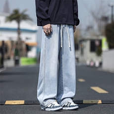 浅蓝色
