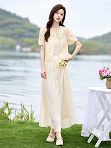 2026夏装新款重工艺刺绣钉珠两件套女套装女图片