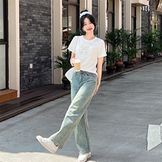 新款民族风刺绣牛仔套装女两件套显瘦时尚潮流，女装套装/套裙，凯芙莉服饰