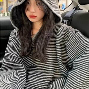 欧洲站时尚条纹针织衫女2025春装新款连帽设计长袖宽松中长款毛衣图片