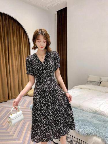 夏季新款修身碎花连衣裙，女装连衣裙，荷塘月色