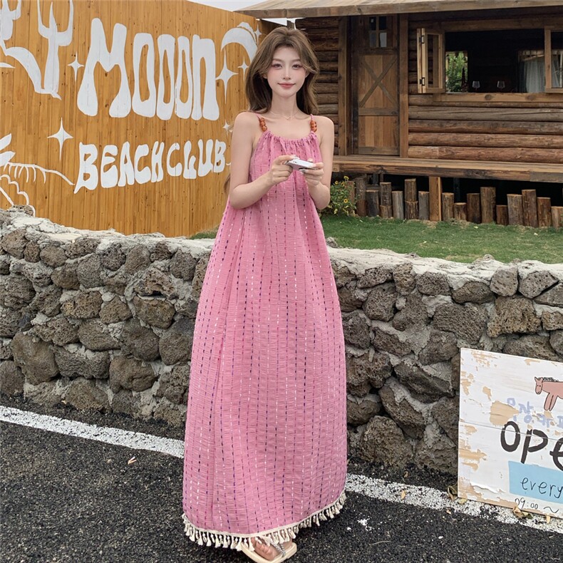 亮片流苏拼接玫红色吊带连衣裙女夏2025新款多巴胺绝美洋气长裙子图片