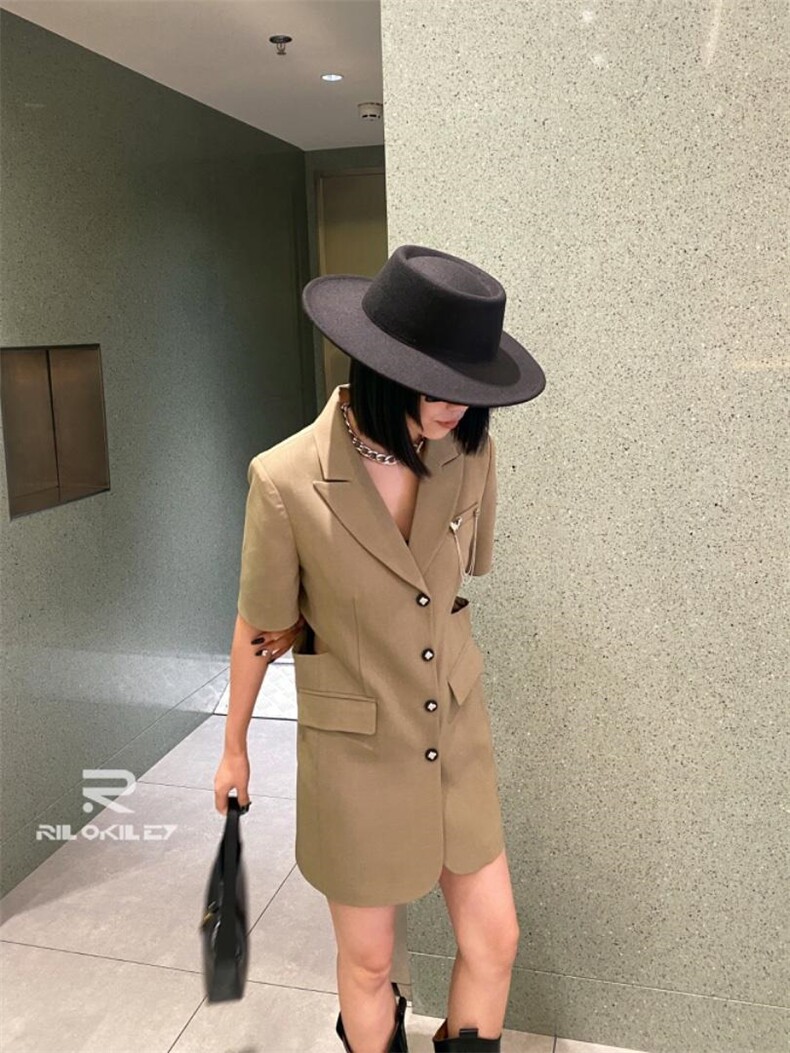 2022秋装新款西装裙，女装西装，雷洛奇丽