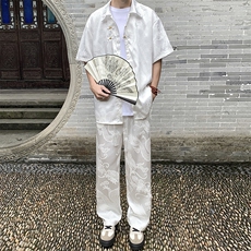 白色