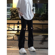 黑色