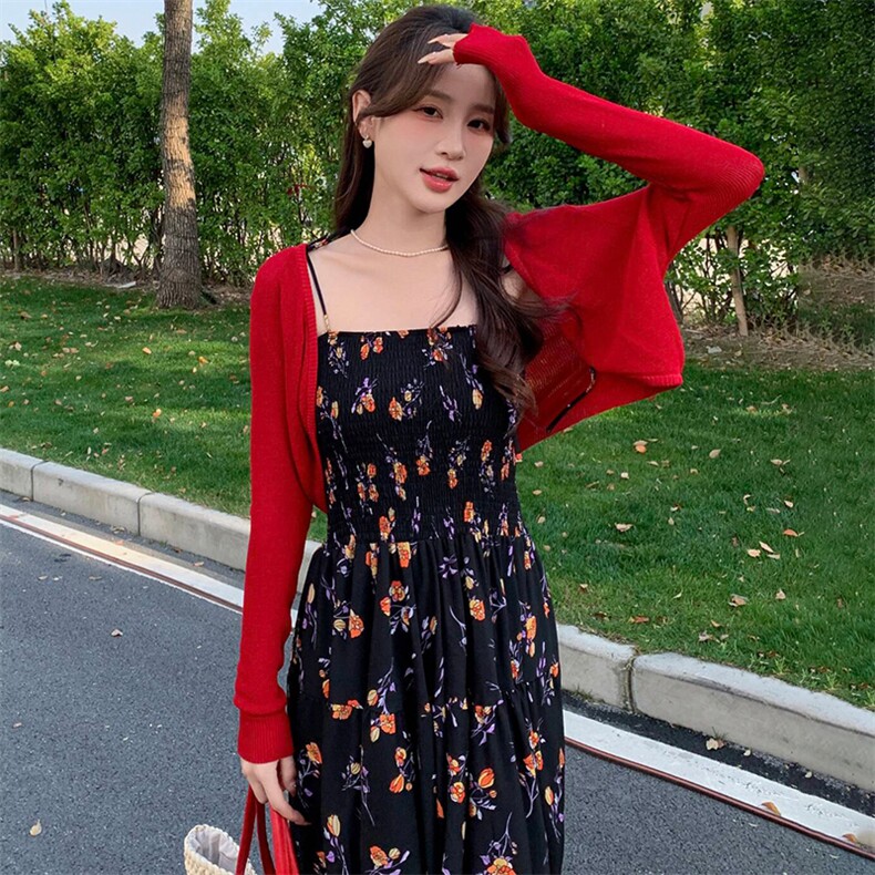 2025年春季新款显瘦时尚洋气飘逸两件套，女装连衣裙，心心服饰