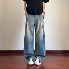 泥黄色