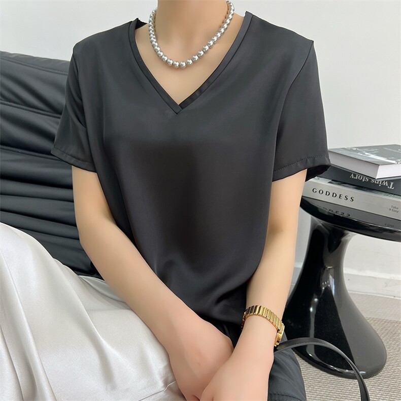 V领气质真丝缎面短袖T恤女2025年夏季新款桑蚕丝宽松显瘦打底上衣,女装T恤,蒙绒特