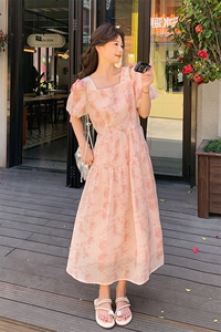 桔梗法式连衣裙夏女2025新款温柔风印花清新设计感气质方领仙女裙图片