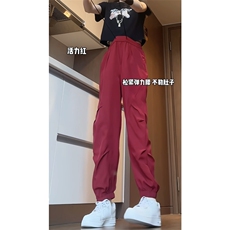 红色