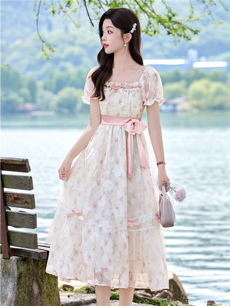 2026年夏季时尚潮流甜美浪漫印花连衣裙,女装连衣裙,江南富贵女