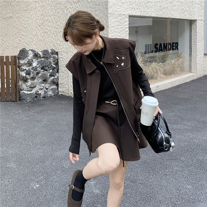 气质复古咖色马甲内搭短裙套装女春秋小个子三件套流行爆款巨好看,女装套装/套裙,2B237