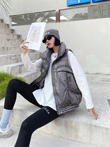 现货羽绒马甲图片