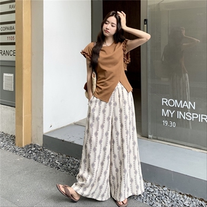 时髦木耳边拼接开叉T恤两件套女2025韩系简约印花直筒阔腿裤套装,女装套装/套裙,秋水欣儿