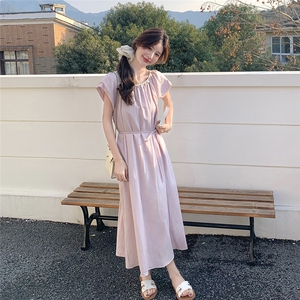 粉色小香风收腰减龄连衣裙女夏2025宽松慵懒风设计感亮片仙女长裙