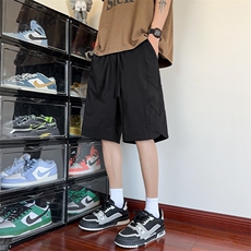 黑色