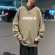 墨绿色