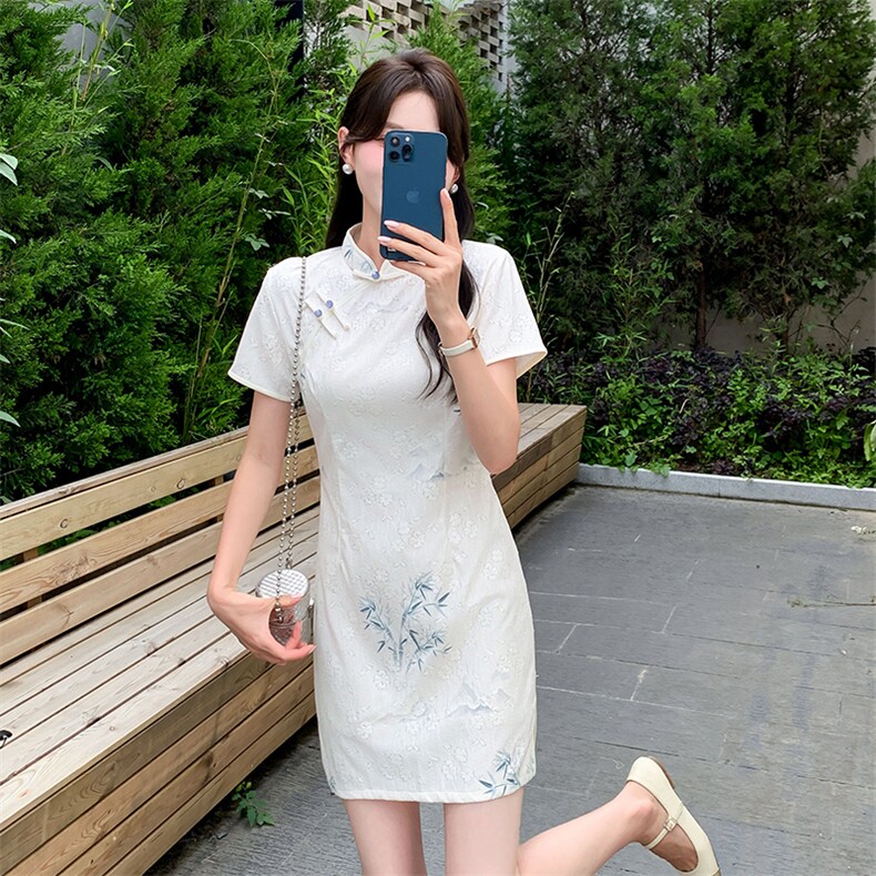 现货2024改良旗袍连衣裙年轻款女夏季新中式高级感禅意碎花裙,商品下架区,网红馆