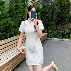 现货2024改良旗袍连衣裙年轻款女夏季新中式高级感禅意碎花裙，商品下架区，网红馆