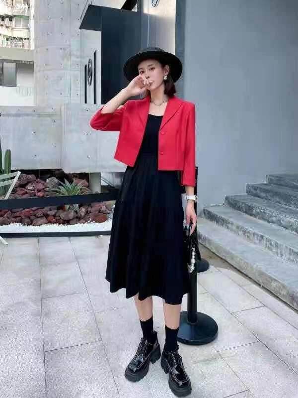 【现货】秋季新品时尚丽人套装三色四码，女装职业装，圣伊敏