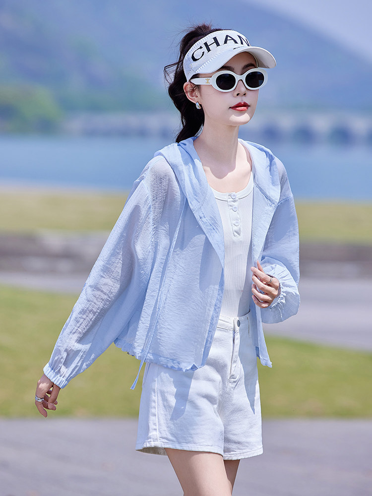 衣女新款薄款透气轻薄连帽开衫多巴胺外穿通勤外套女2026夏季外套,女装防晒衣,靓衣阁