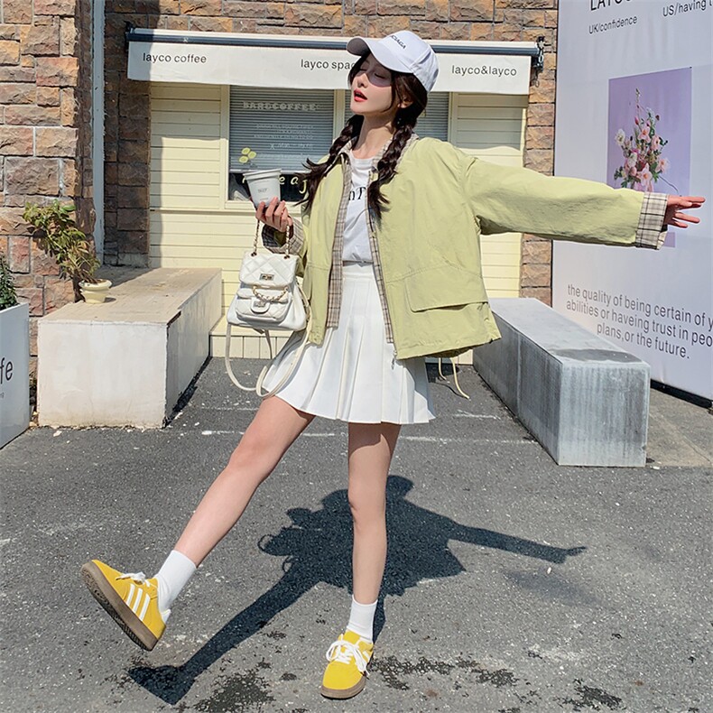 现货韩版时尚假两件短外套女洋气春秋季新款小个子显瘦工装夹克,女装短外套,韩蔻秀