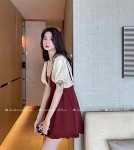 欧货同款两件套，酒红色显白图片