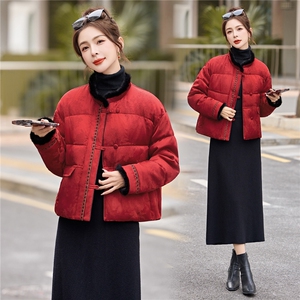 现货。现货。2026年冬季短款刺绣水貂毛羽绒服图片