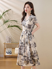 复古水墨画印花连衣裙女2025夏季新款收腰修身显瘦V领气质长裙子，女装连衣裙，牡丹诺