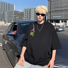 黑色