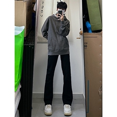 黑色
