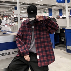 红色