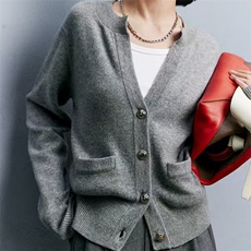 时尚百搭欧版四扣开领羊毛开衫羊毛保暖舒适女士毛衣，女装羊毛衫，旭驰羊绒