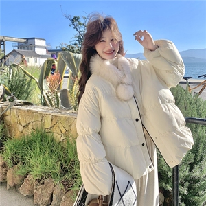 奶呼呼羽绒服女短款小个子2026冬新款90白鸭绒加厚面包服外套反季图片