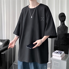 黑色