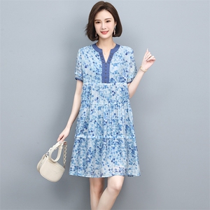 天丝碎花连衣裙女2022年新款夏季气质时尚高级感裙子图片