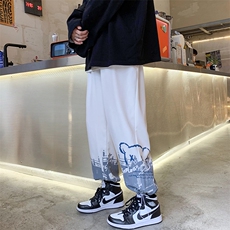 白色