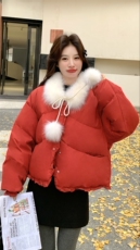 新款现！真狐狸毛保暖红色羽绒服外套2C133-6012-P285-K408，女装羽绒服，2C133