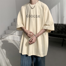 奶黄色