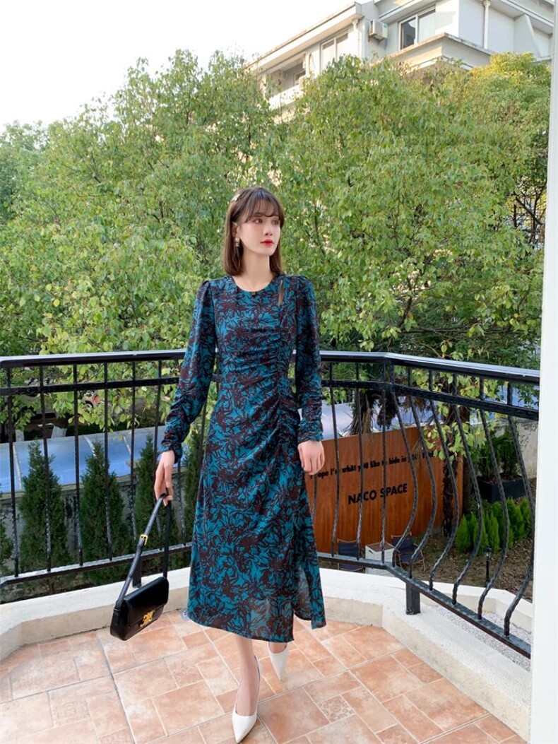 改良旗袍收腰显瘦印花时尚气质高雅修身圆领连衣裙，女装汉服/婚纱/旗袍/礼服，荷塘月色