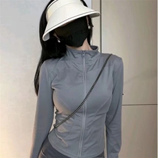 灰色