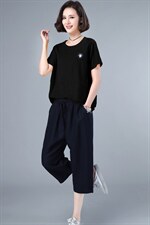 黑衣+蓝裤