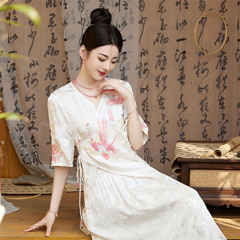 【梦境盈柔】▎【凤凰于飞】2024夏新中式提花缎重工刺绣系带小衫，女装衬衫，宝儿家