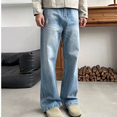 春季新款闪电裂纹水洗浅蓝色牛仔裤男显瘦破洞情侣百搭微喇直筒裤，男装牛仔裤，星座506A