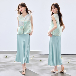 夏季新款现货！2026新中式拼接款重工刺绣马甲+珍珠吊带裙套装女图片