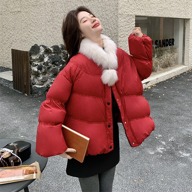 大毛领红色羽绒服女冬2025超火好看高级小众独特漂亮短款加厚外套,女装羽绒服,2C236