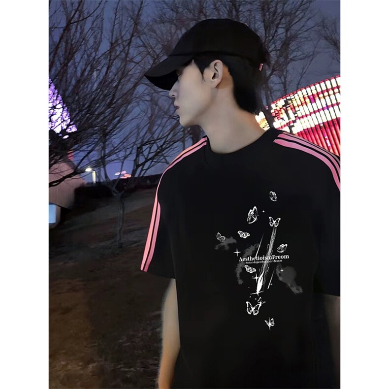 抖音得物品质二开240克宽松纯棉美式潮牌印花三条杠中性风短袖T恤,男装T恤,电商A486