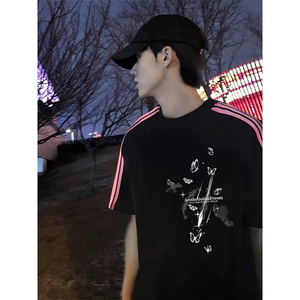 抖音得物品质二开240克宽松纯棉美式潮牌印花三条杠中性风短袖T恤图片