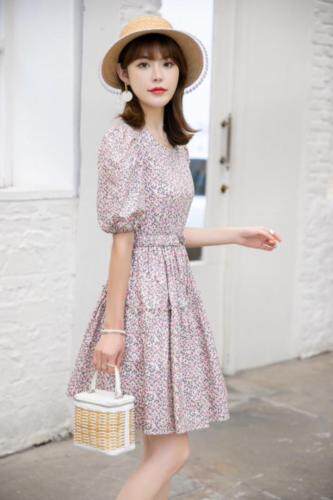 韩版碎花连衣裙，女装连衣裙，艾美欧歌